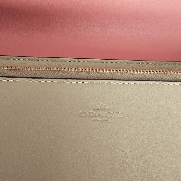 COACH ANNA FOLDOVER CLUTCH CROSSBODY IN SIGNATURE JACQUARD W/ STRIPES PINK TAFFY - Picture 7 of 13